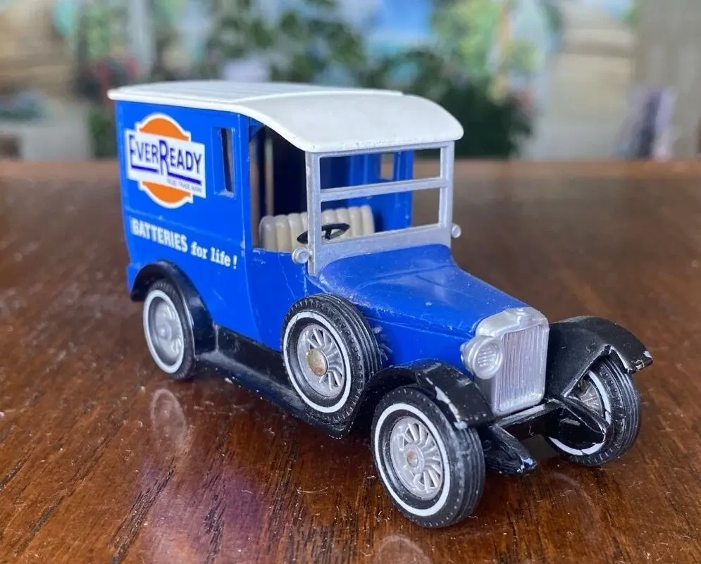 Игрушка модель автомобиля Talbot Van 1927 1:43 Yesteryear Matchbox Англия 3