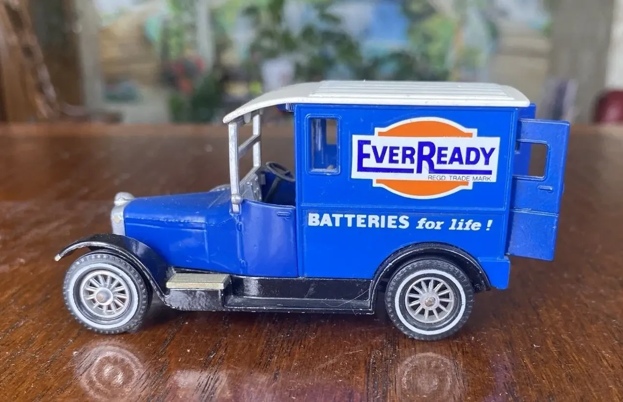 Игрушка модель автомобиля Talbot Van 1927 1:43 Yesteryear Matchbox Англия 7