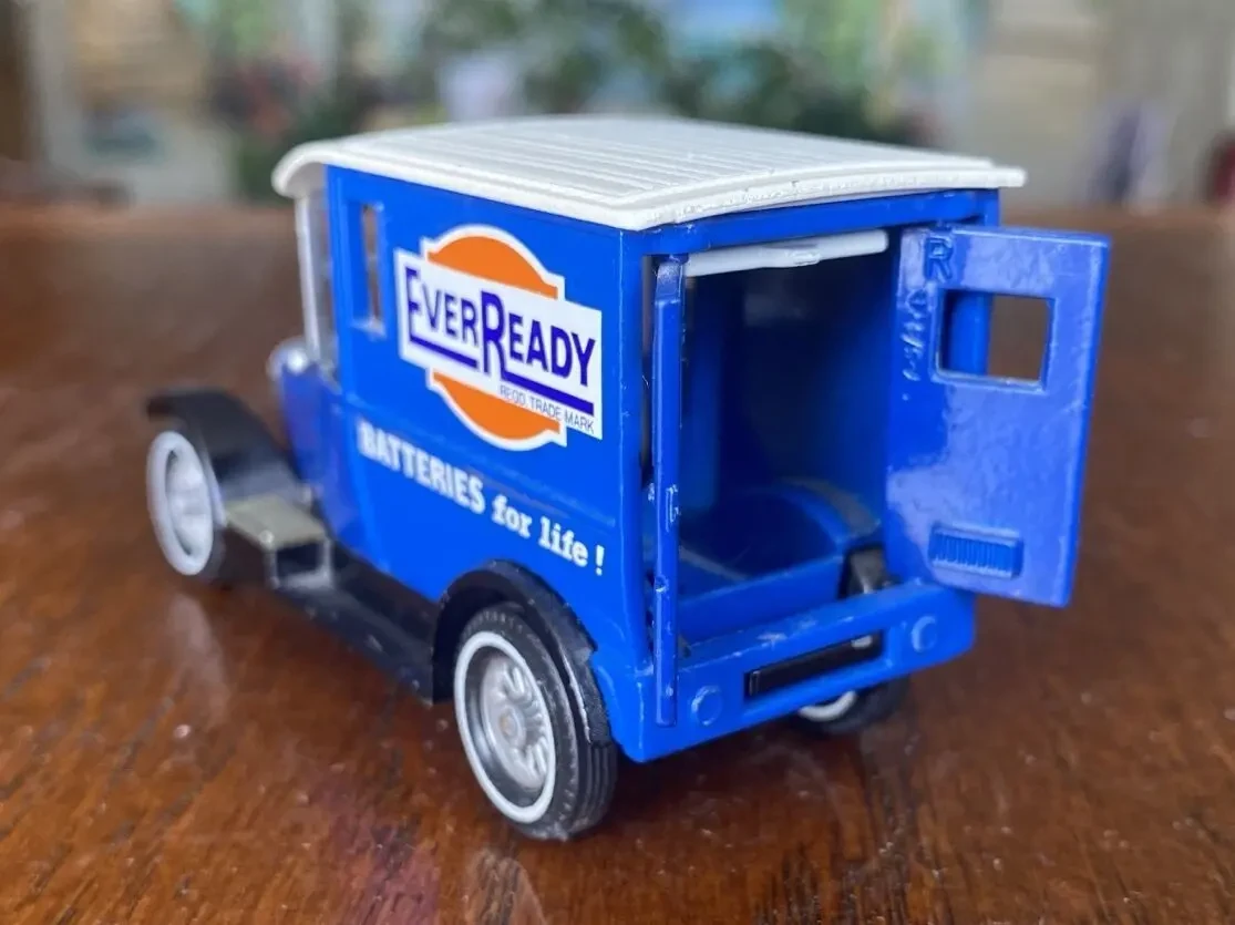 Игрушка модель автомобиля Talbot Van 1927 1:43 Yesteryear Matchbox Англия 6