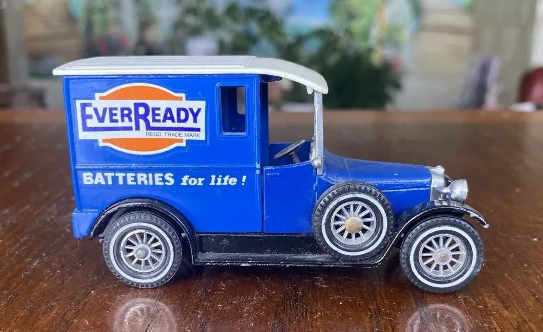 Игрушка модель автомобиля Talbot Van 1927 1:43 Yesteryear Matchbox Англия 4