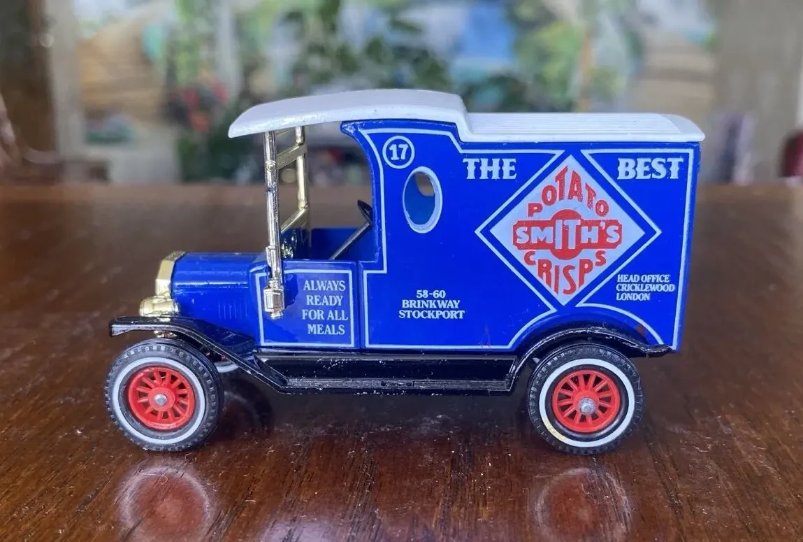 Игрушка модель автомобиля Ford Model T 1912 Potato Crisps 1:43 Yesteryear Matchbox Англия 7