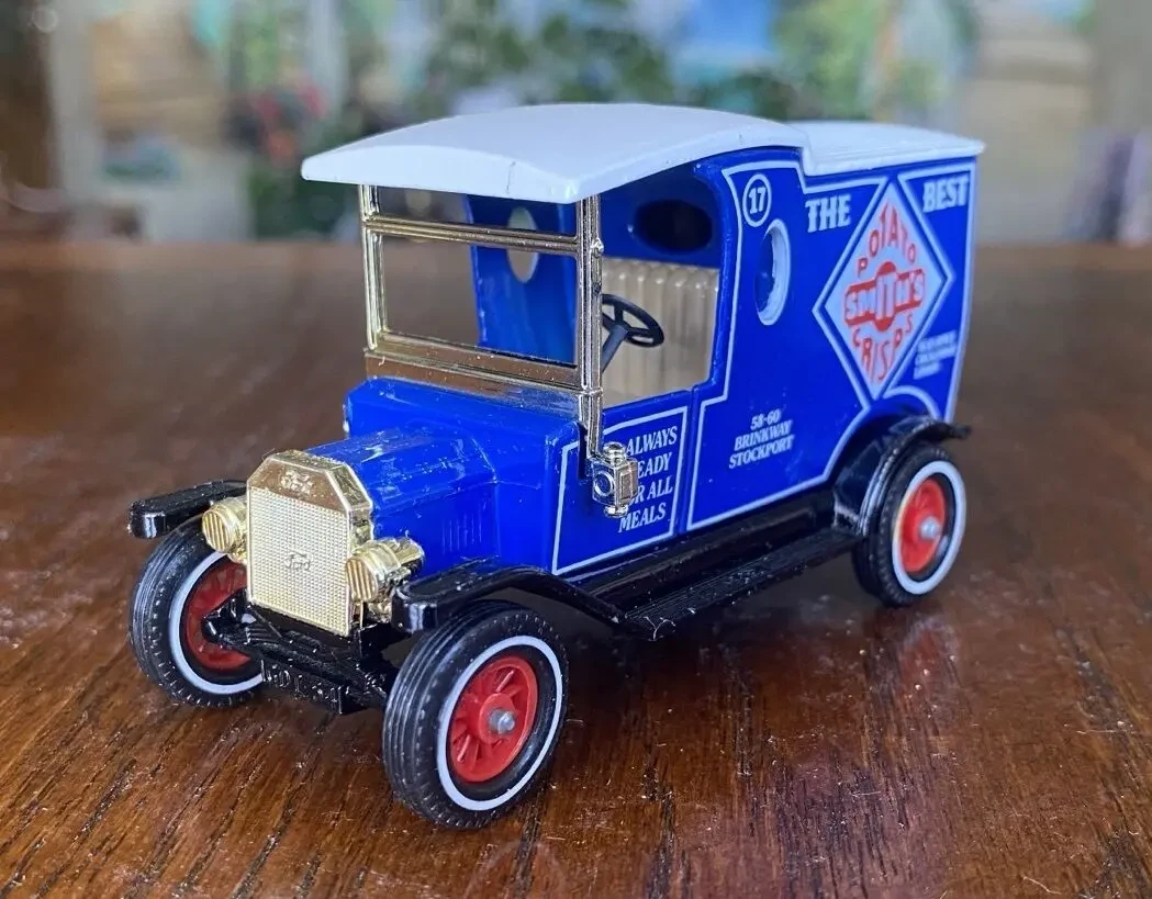 Игрушка модель автомобиля Ford Model T 1912 Potato Crisps 1:43 Yesteryear Matchbox Англия 3