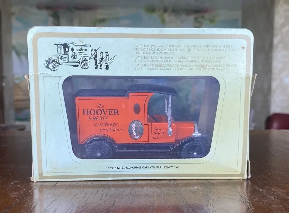 Игрушка модель автомобиля Ford Model T 1912 Hoover 1:43 Yesteryear Matchbox Англия 2