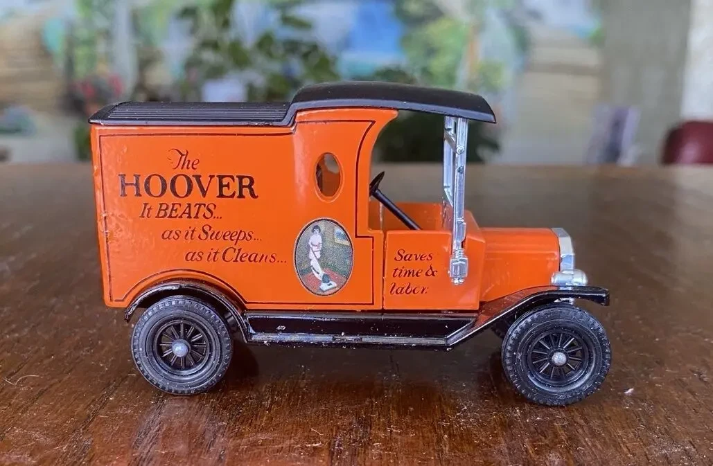 Игрушка модель автомобиля Ford Model T 1912 Hoover 1:43 Yesteryear Matchbox Англия 5