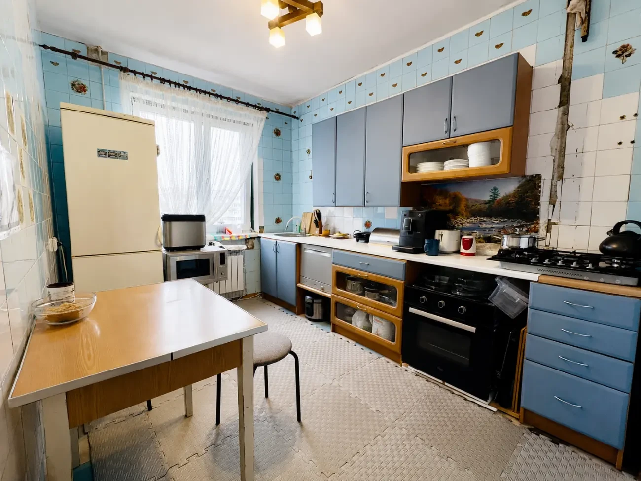 Продам трикімнатну квартиру, пр.Незалежності(Леваневського)
