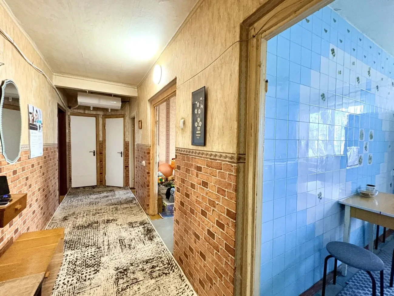 Продам трикімнатну квартиру, пр.Незалежності(Леваневського) 9