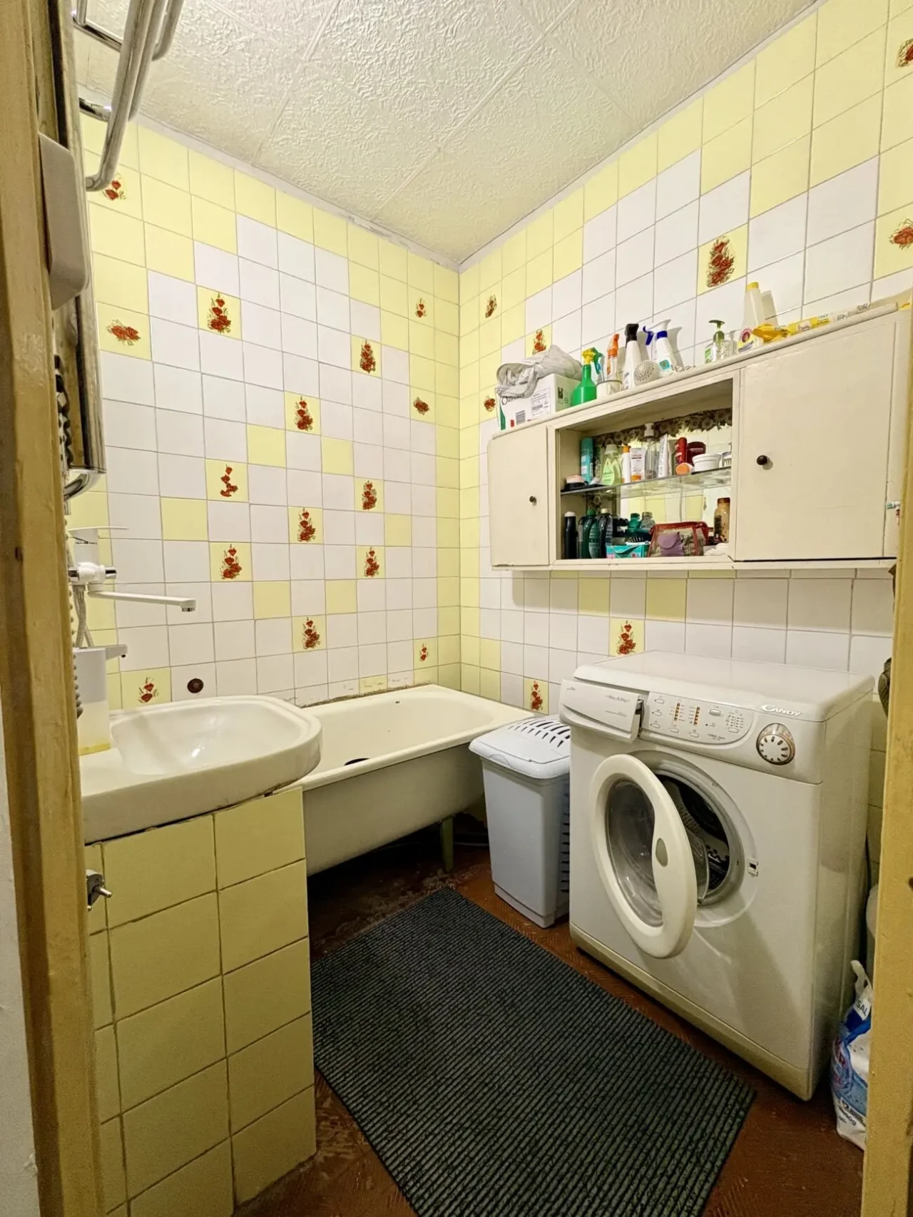 Продам трикімнатну квартиру, пр.Незалежності(Леваневського) 7