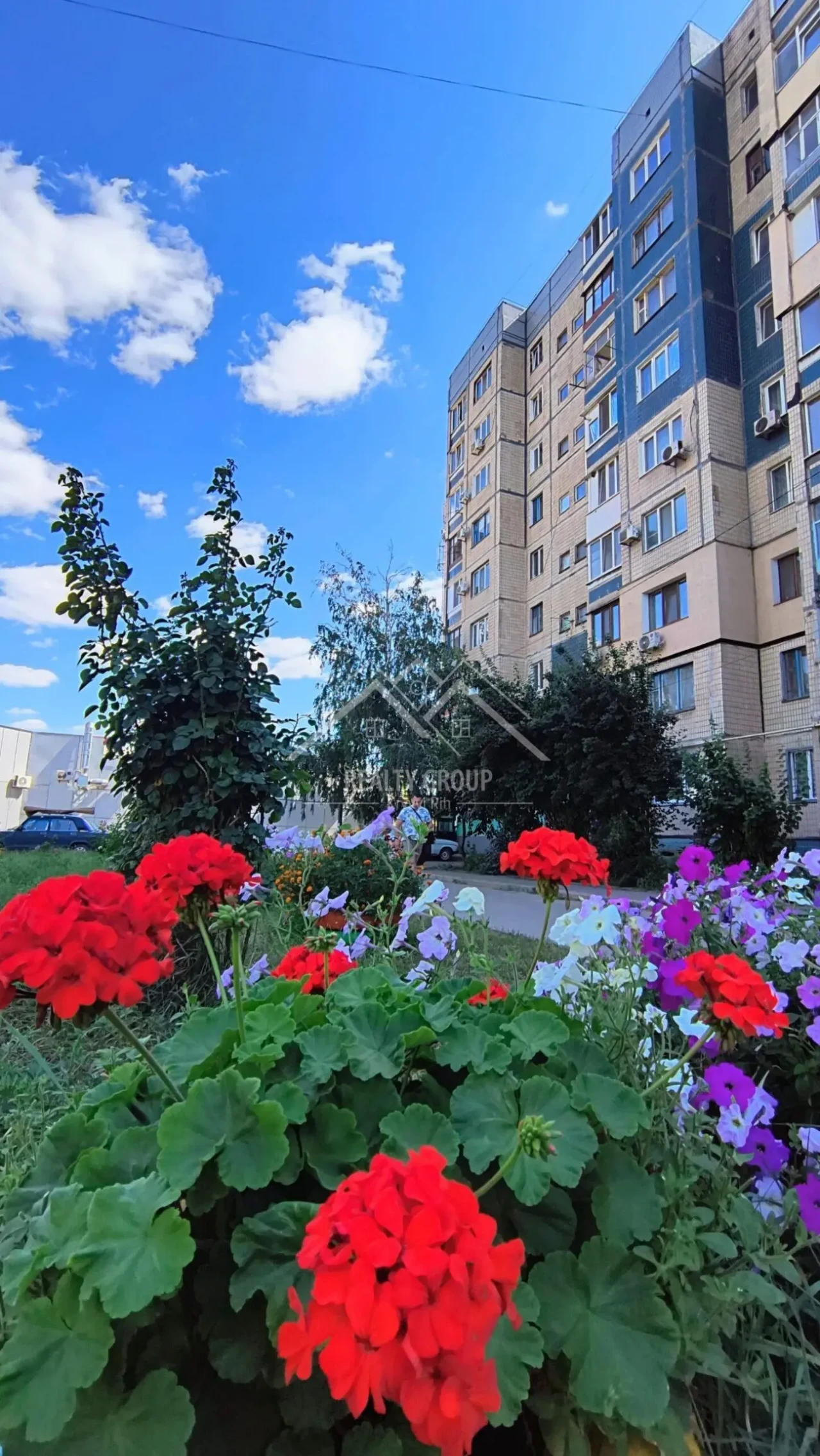 ПРОДАМ 2к по Миколаївському шосе 10
