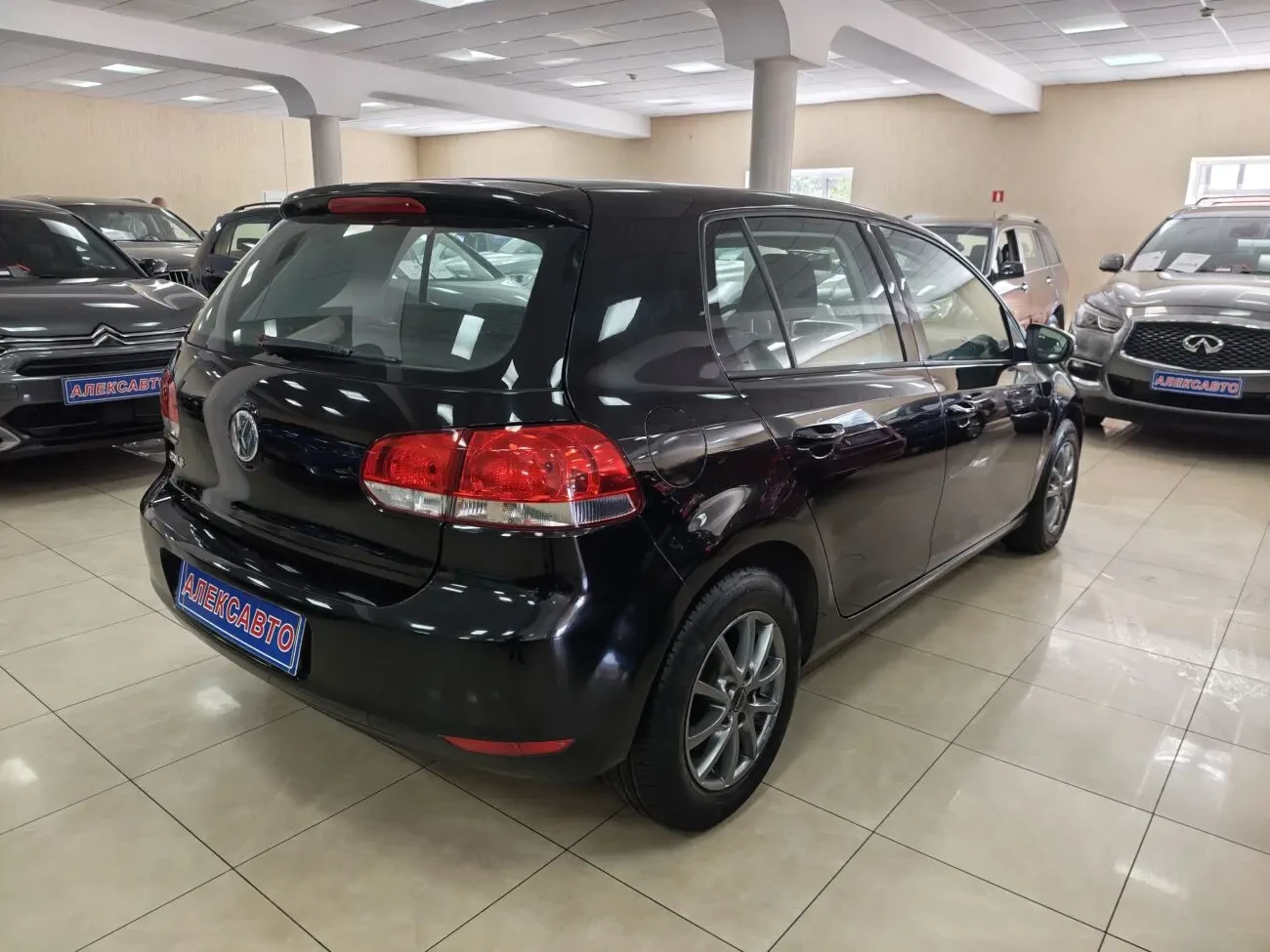 Volkswagen Golf VI 1.4МРі 16V 5МКПП 2009 р.в. (80 к.с.) 3