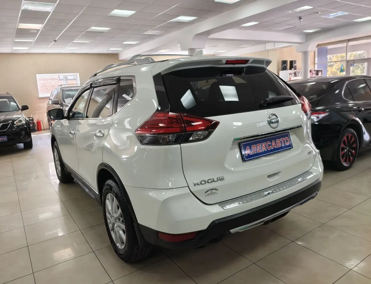 Nissan Rogue AWD 2.5i 16V АКПП 2018 р.в. (170 к.с.) 2