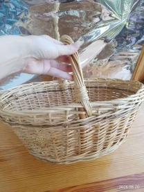 Плетеная корзина бежевая, овальная корзинка кошик, на пасху, в церковь, за покупками, на декор