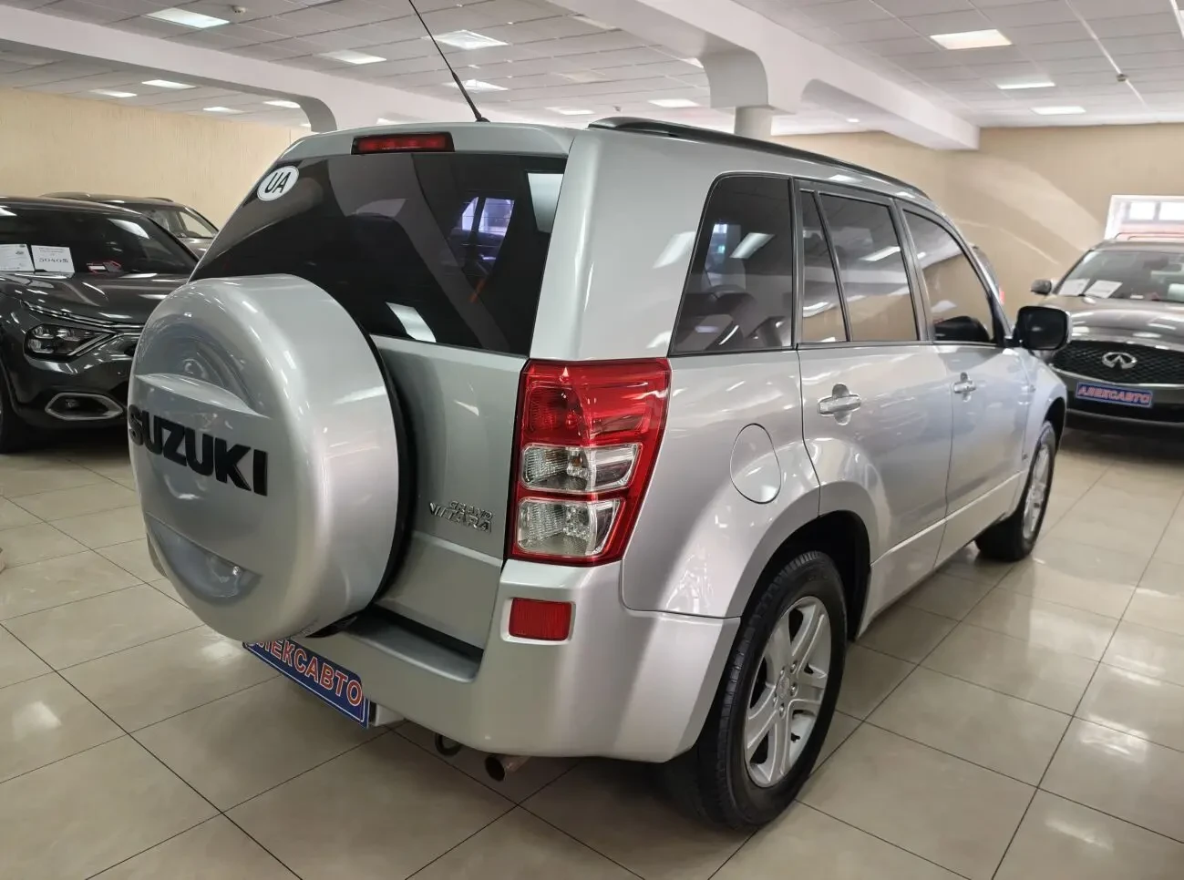 Suzuki Grand Vitara 4WD 2.0i 16V 4АКПП 2007 р.в. (140 к.с.) 6