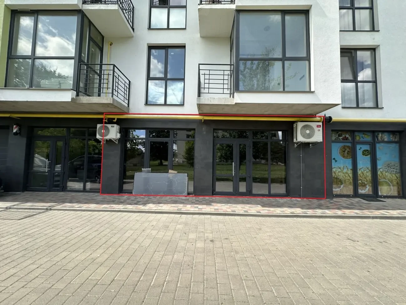 Оренда приміщення в ЖК Затишний двір по вул. Володимира Івасюка 6