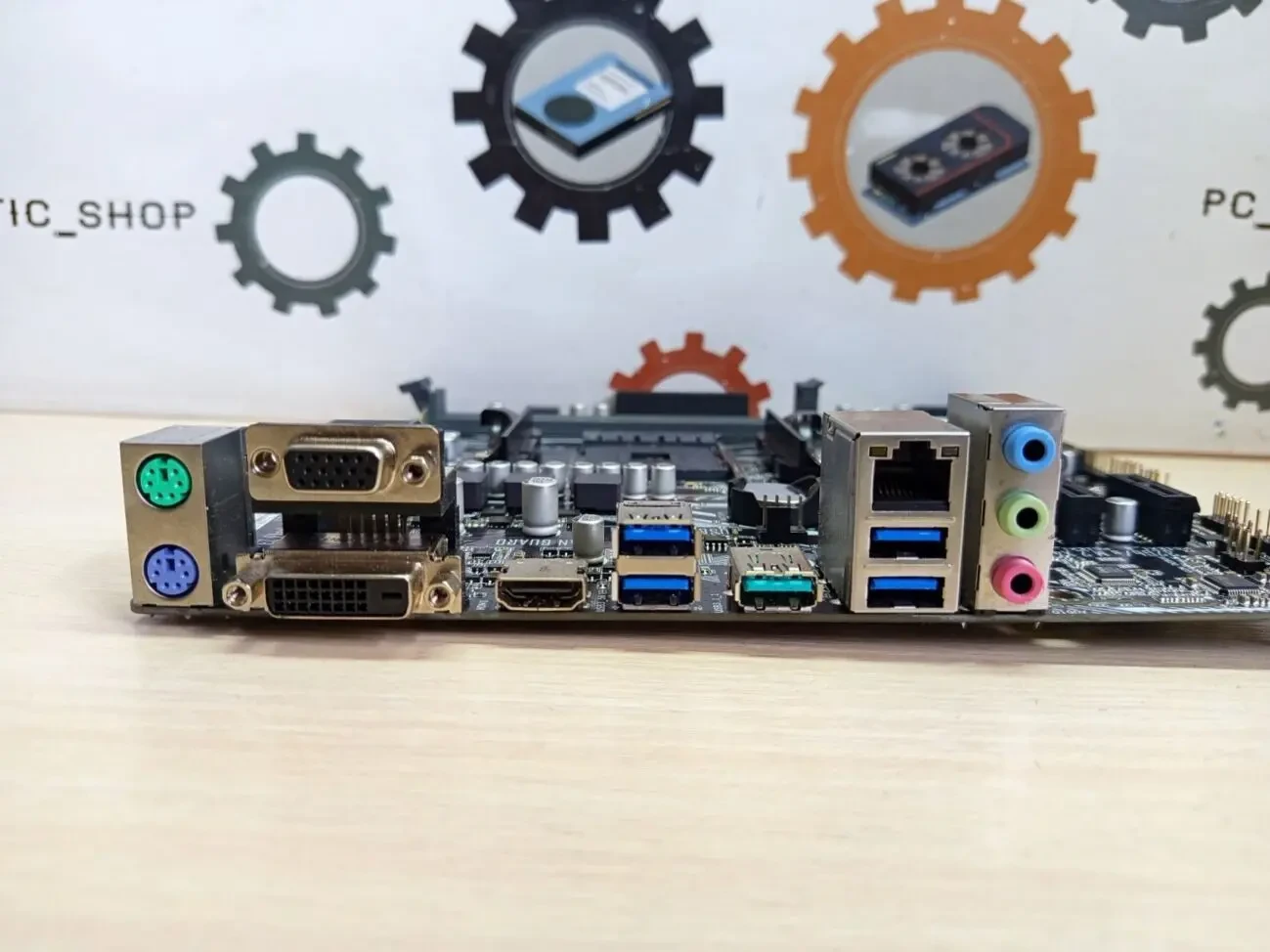Материнська плата Asus Prime A320M-E (sAM4, AMD A320, PCI-Ex16) 2