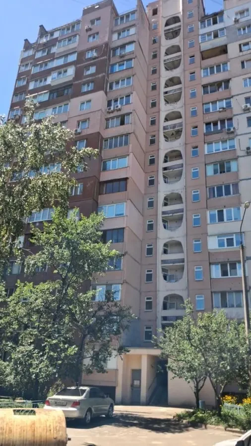 Продаж 2 -х кімн. Харківське шосе 63, серія Т-4, поруч парк, чудова інфраструктура, вигідна ціна 10