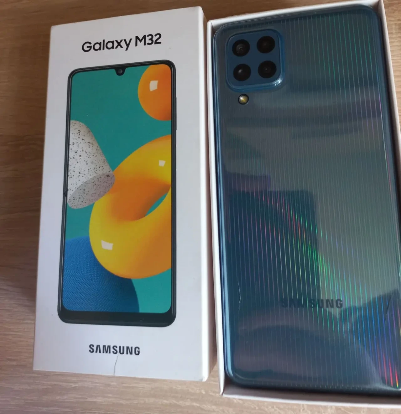 Смартфон Samsung Galaxy M-32 в отличном состоянии. 4