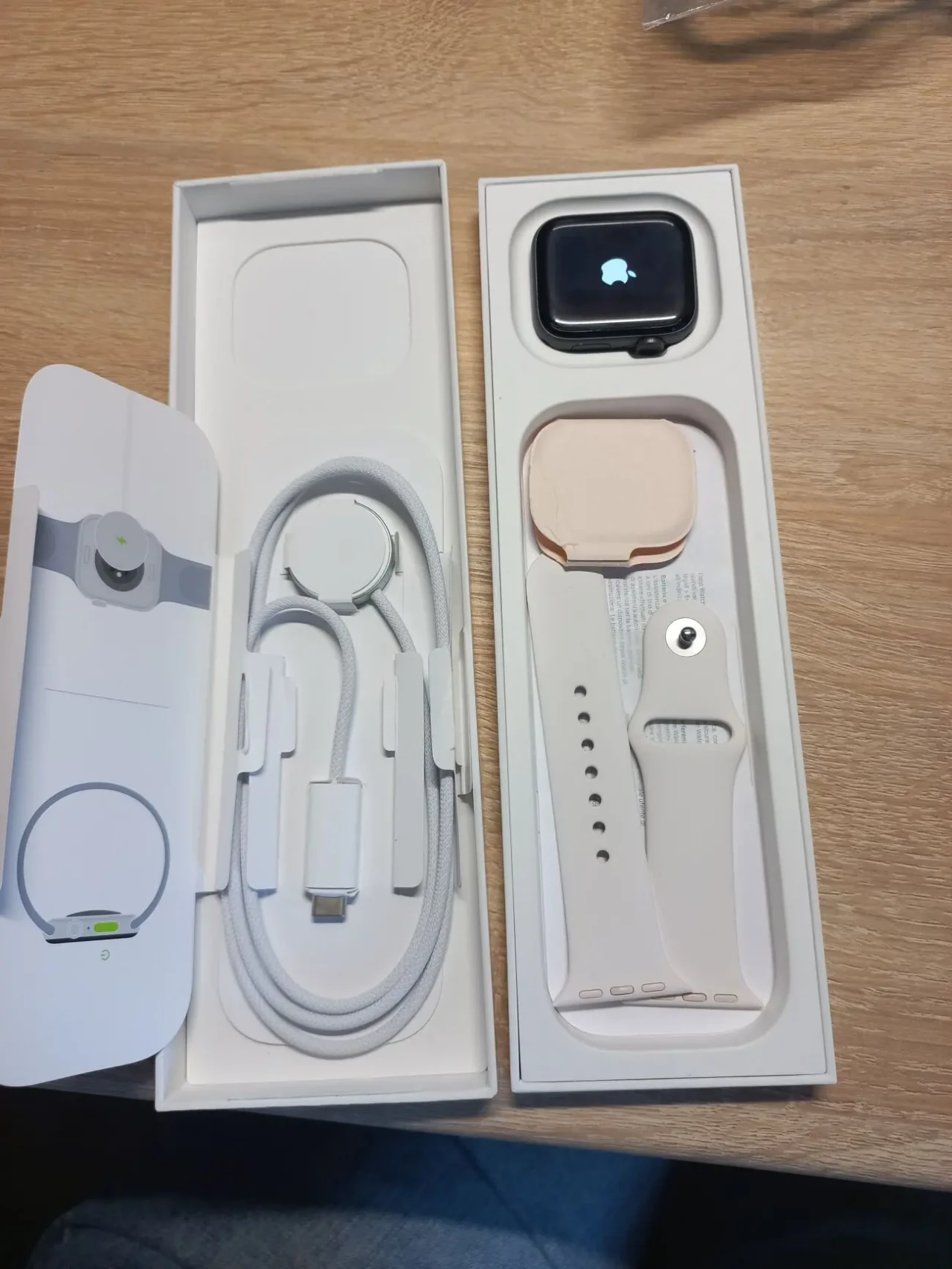 Смарт-часы Apple Watch 4, 44 mm. Оригинал.
