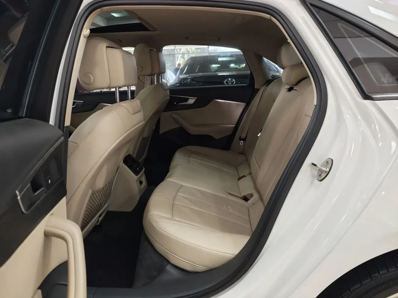 Audi A4 (B9) 2.0TFSI 16V АКПП 2018 р.в. (190 к.с.) 7