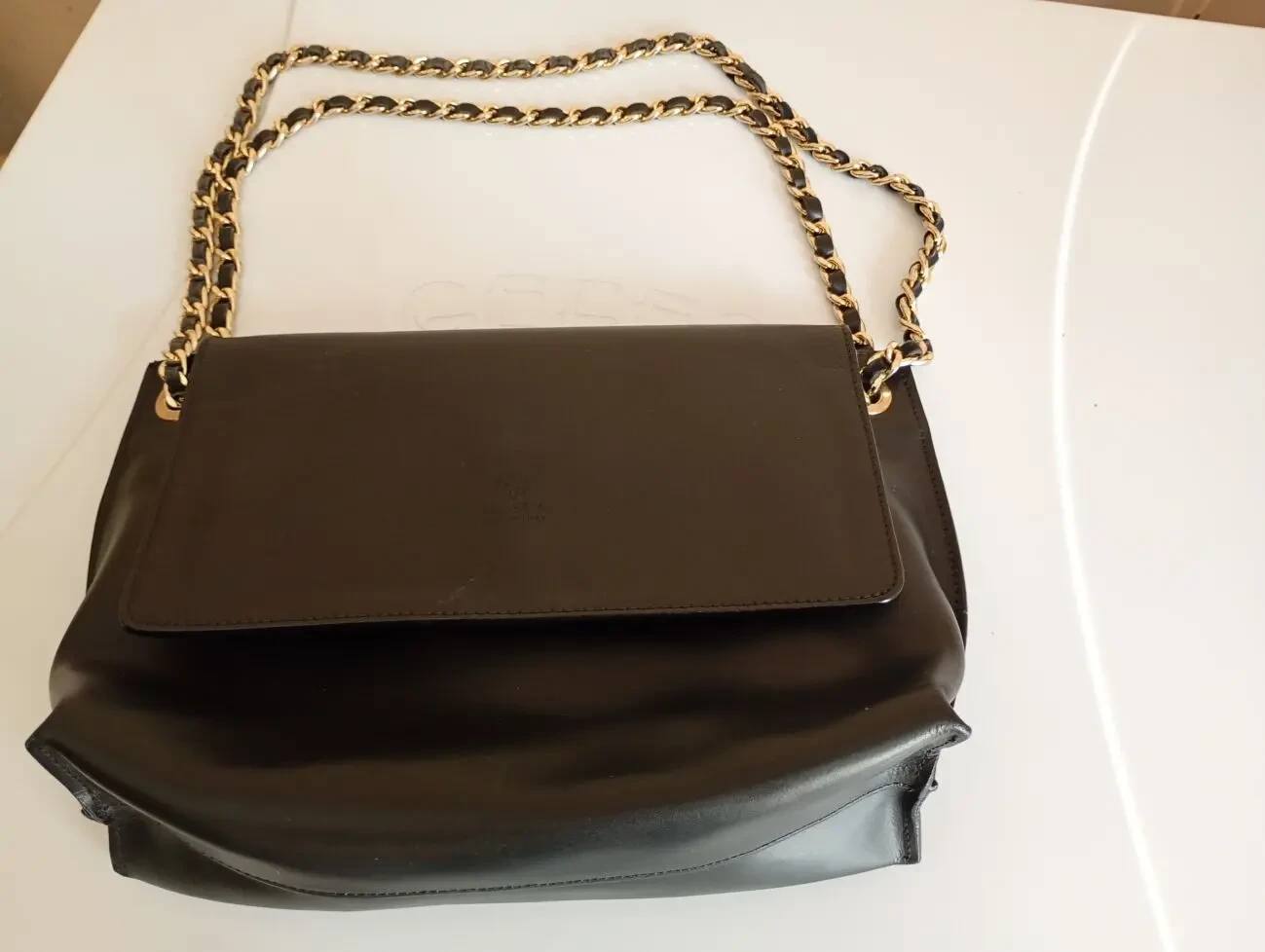 Кожаная сумка Vera Pelle Италия на цепочке, черная flap bag