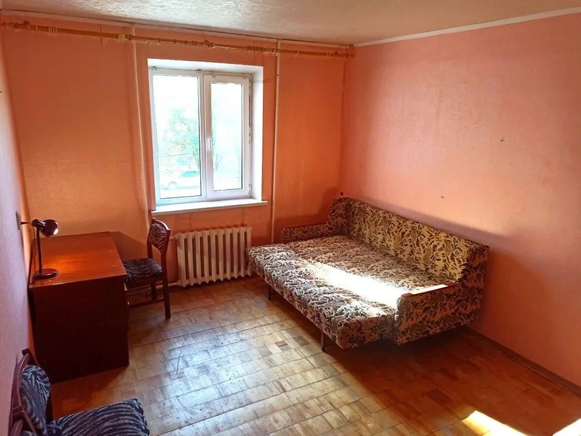 продаж 2 кімнатна лівий берег пр миру 6