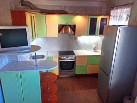 продаж 2 кімнатна лівий берег пр миру