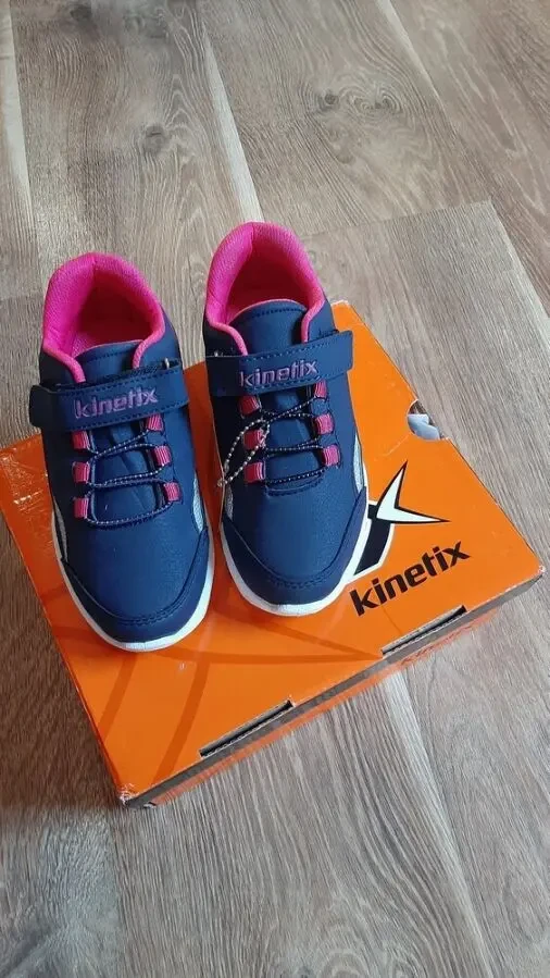 Кросівки Kinetix 30 розмір 2