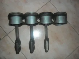 Поршня с шатунами Опель Кадет, Астра, Корса 1.4