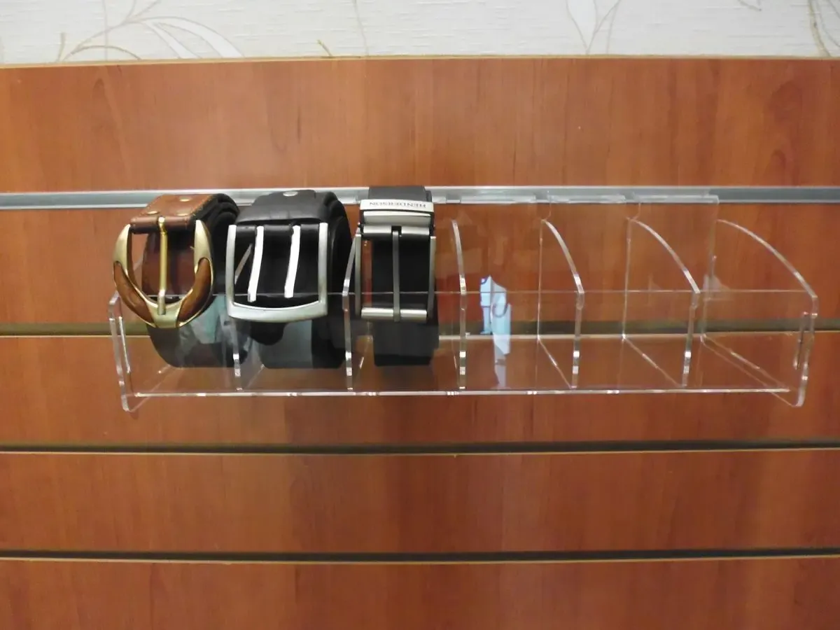 Полка из акрила для экономпанели. VITRINAinside. 5