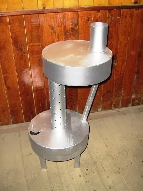 Буржуйка.Печка для гаража на отработанном масле.Обогреватель 3