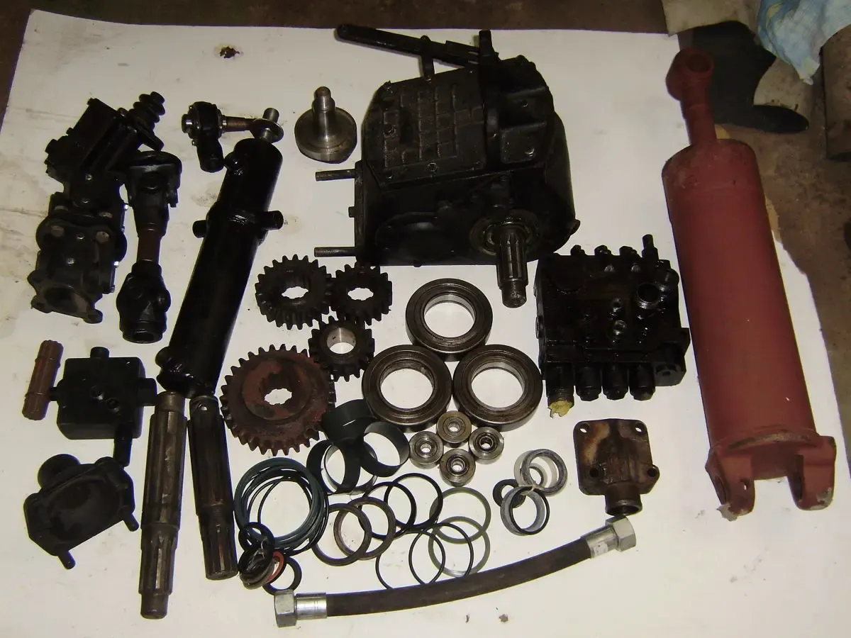 запчасти к львовскому погрузчику,(львівському навантажувачу)