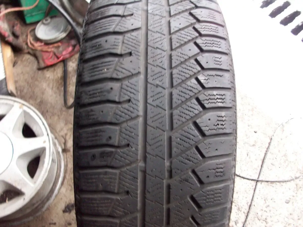 шина зима бу R16 225/60 98T Continental ContiWinterViking2