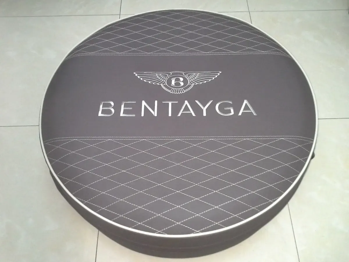 Чехол запасного колеса на BENTAYGA