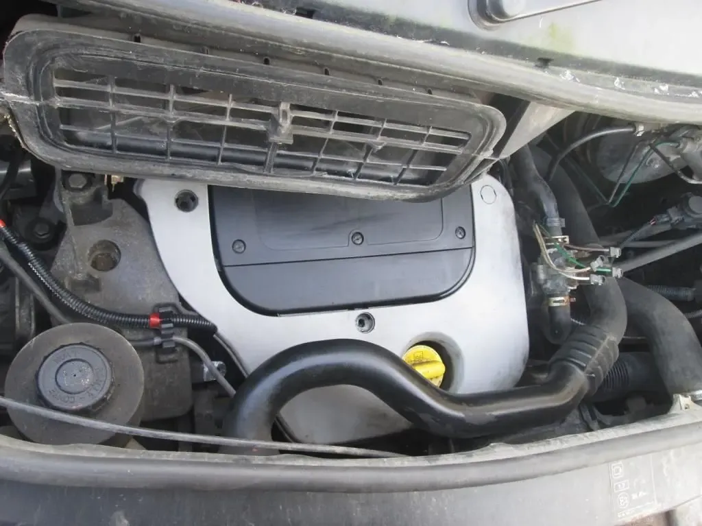 Двигатель Opel Vivaro Renault Trafic Трафик Виваро Двигун 1.9 2.0 2.5 3