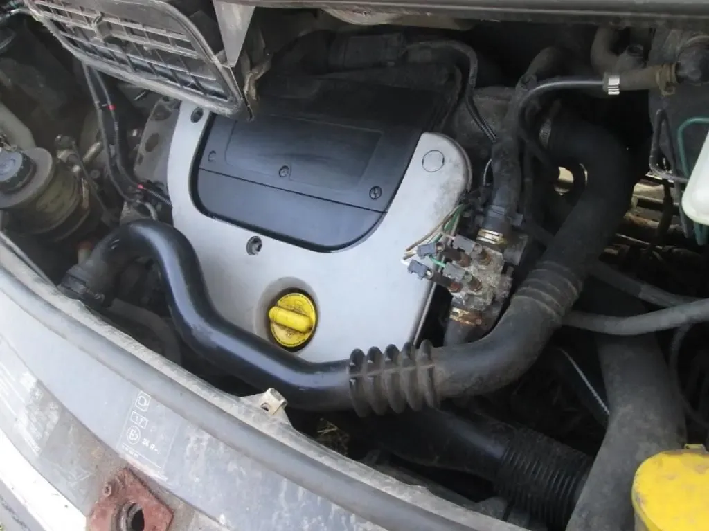 Двигатель на Opel Vivaro двигун Опель Виваро мотор Віваро 1.9 2.0 2.5 2