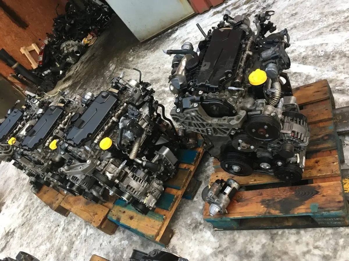 Двигатель на Opel Vivaro двигун Опель Виваро мотор Віваро 1.9 2.0 2.5