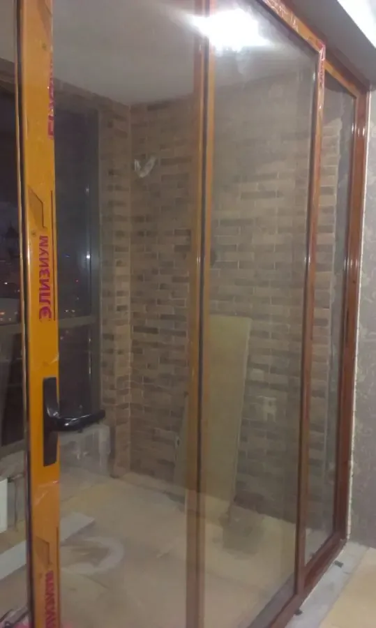 Окна и двери из алюминия. Раздвижные и поворотные. 6