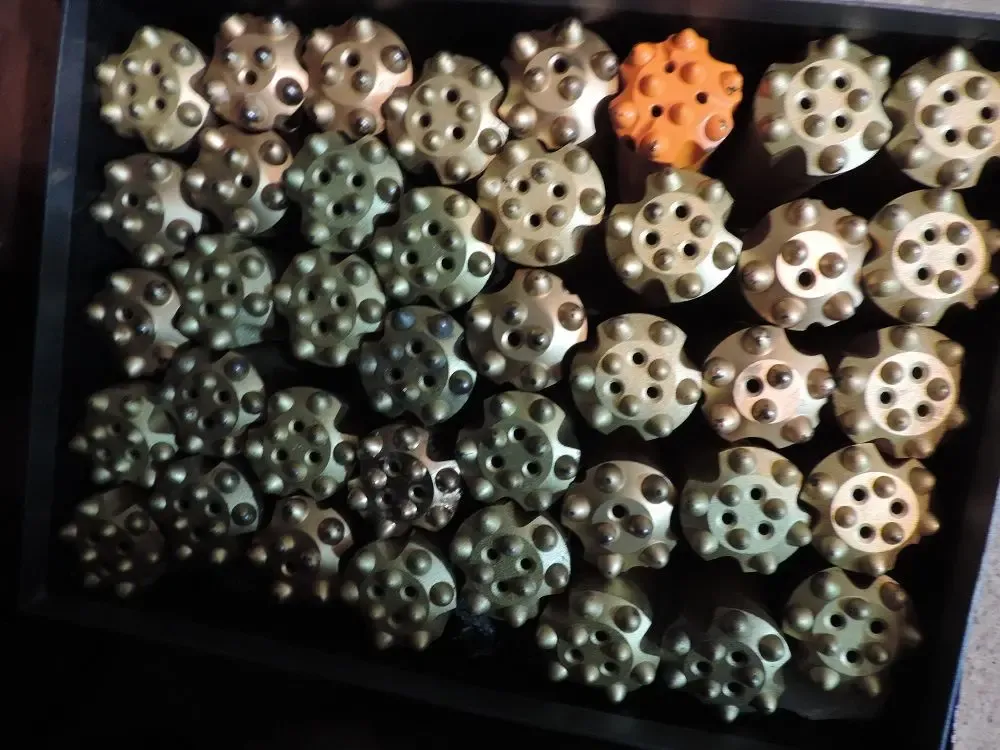 Atlas Copco,Tamrock запчасти к буровым станкам перфораторам. 10