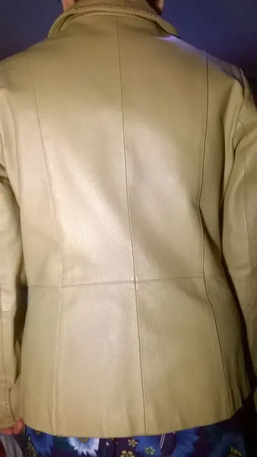 Куртка шкіряна, жіноча. 4
