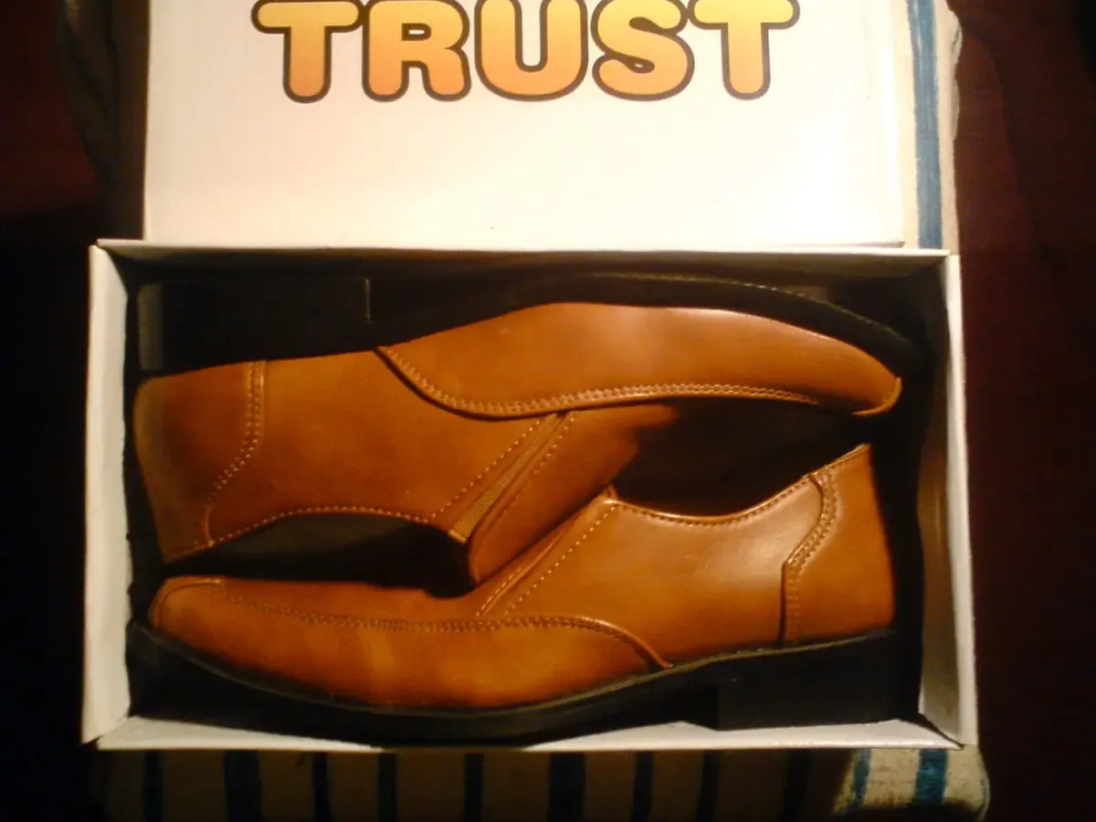 туфли  на мальчика р.36