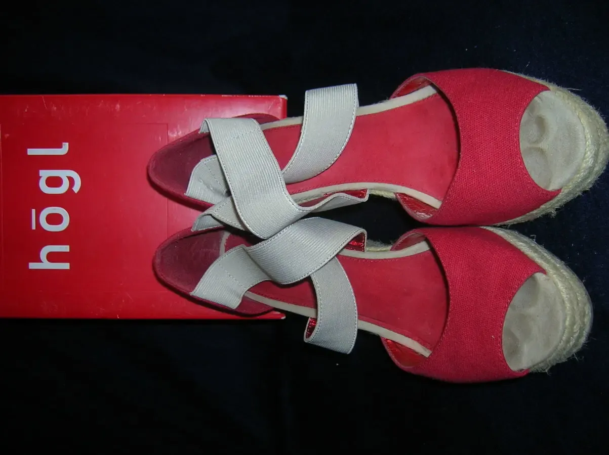 Босоножки GAP р.38 стельк. 25 на танкетке 10,5см,2петли вокруг лодыжки 2