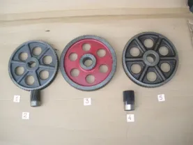 Шестерня и колесо зубчатое для мясорубок МИМ-300; МИМ-600