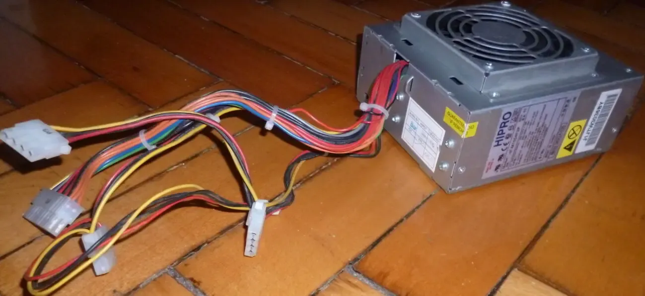 Продам б/у блоки питания для компьютеров 9
