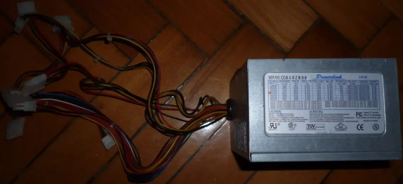 Продам б/у блоки питания для компьютеров 10