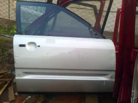 Дверь передняя правая 443831052  Ауди - 100 "Сигара" 82-88г.в.