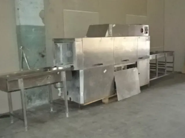 Тоннельная Посудомоечная Машина. 3