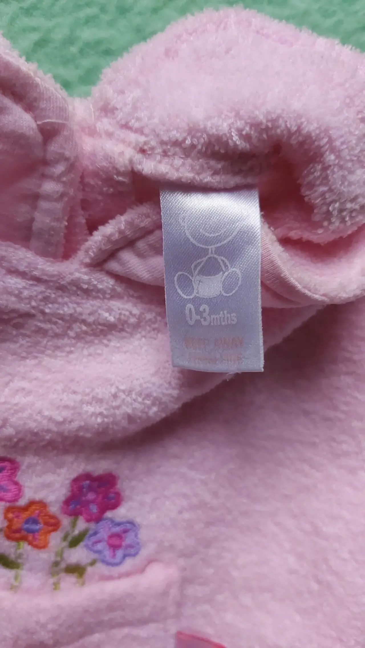 Свитер 3-6 мес. Новый 3