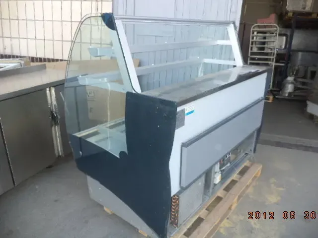 Витрина Кондитерская 2