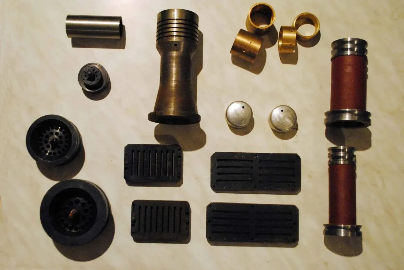 Продам запчасти компрессора АВШ-3,7/200