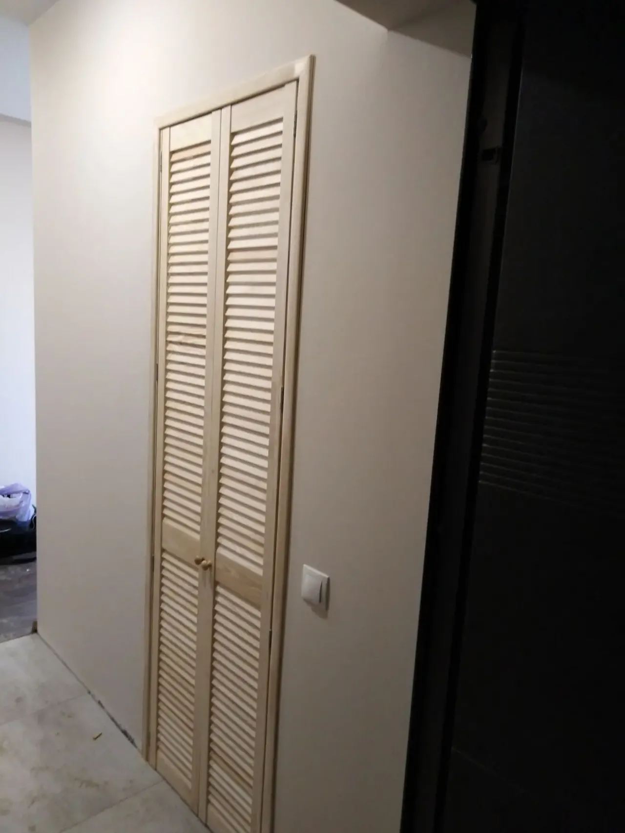 Установка жалюзийных дверей 6