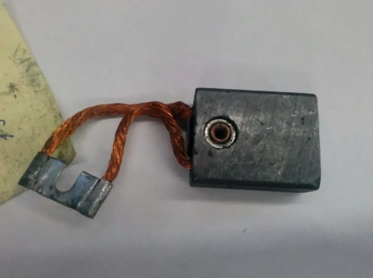 Электрографитированные щётки ЭГ4 16*25*40* 2